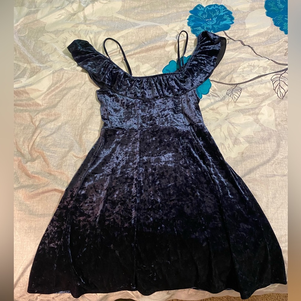 American Eagle velvet dress